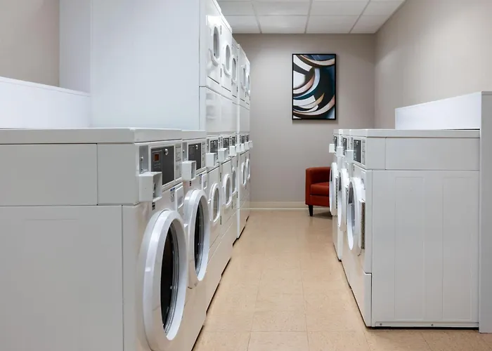 By Marriott Decatur Hotel 3*