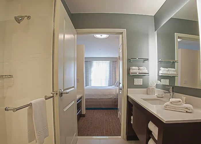 By Marriott Decatur Forsyth