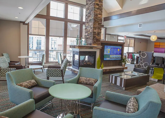 By Marriott Decatur 3* Forsyth