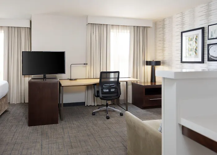 By Marriott Decatur 3* Forsyth