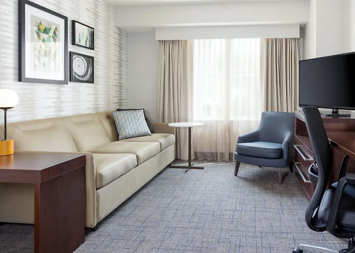 By Marriott Decatur