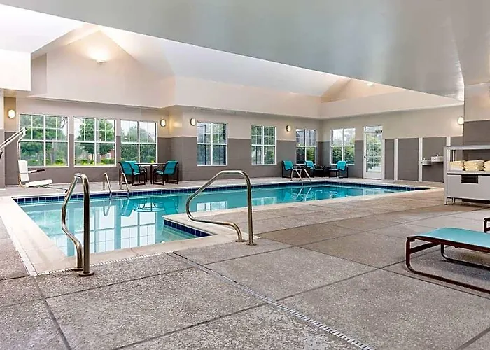 By Marriott Decatur 3* Forsyth